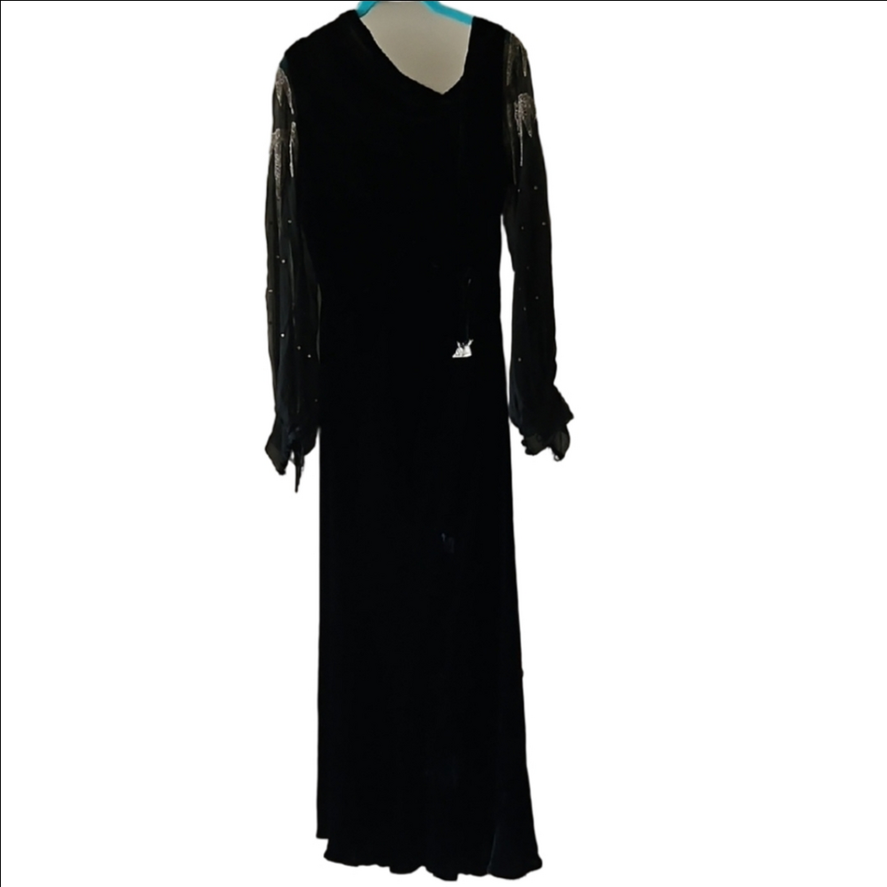 Elegant Black Evening Dress